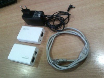 Набор адаптеров РоЕ TP-Link TL-POE200 (Demo) Набор адаптеров РоЕ TP-Link TL-POE200 (Demo)