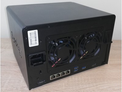 Сетевой накопитель Synology DS1517+ (2Gb) - 2Gb в подарок Сетевой накопитель Synology DS1517+ (2Gb) - 2Gb в подарок