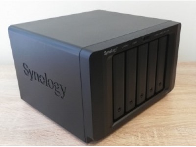 Сетевой накопитель Synology DS1517+ (2Gb) - Витринный + 8 Gb в подарок Сетевой накопитель Synology DS1517+ (2Gb) - Витринный + 8 Gb в подарок